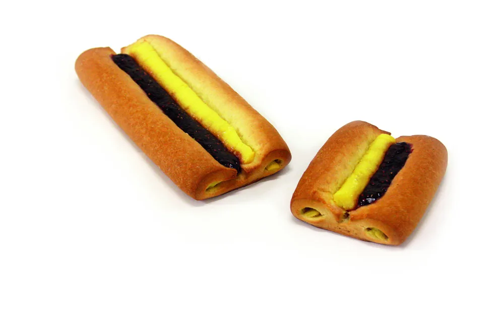 Chocolate bakery product with vanilla
