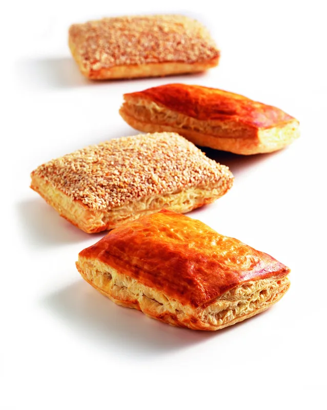 Ragu-filled bakery product